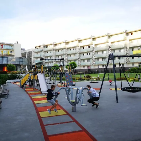 Aquarius 60 Apartamenty-plaza Апартаменты *